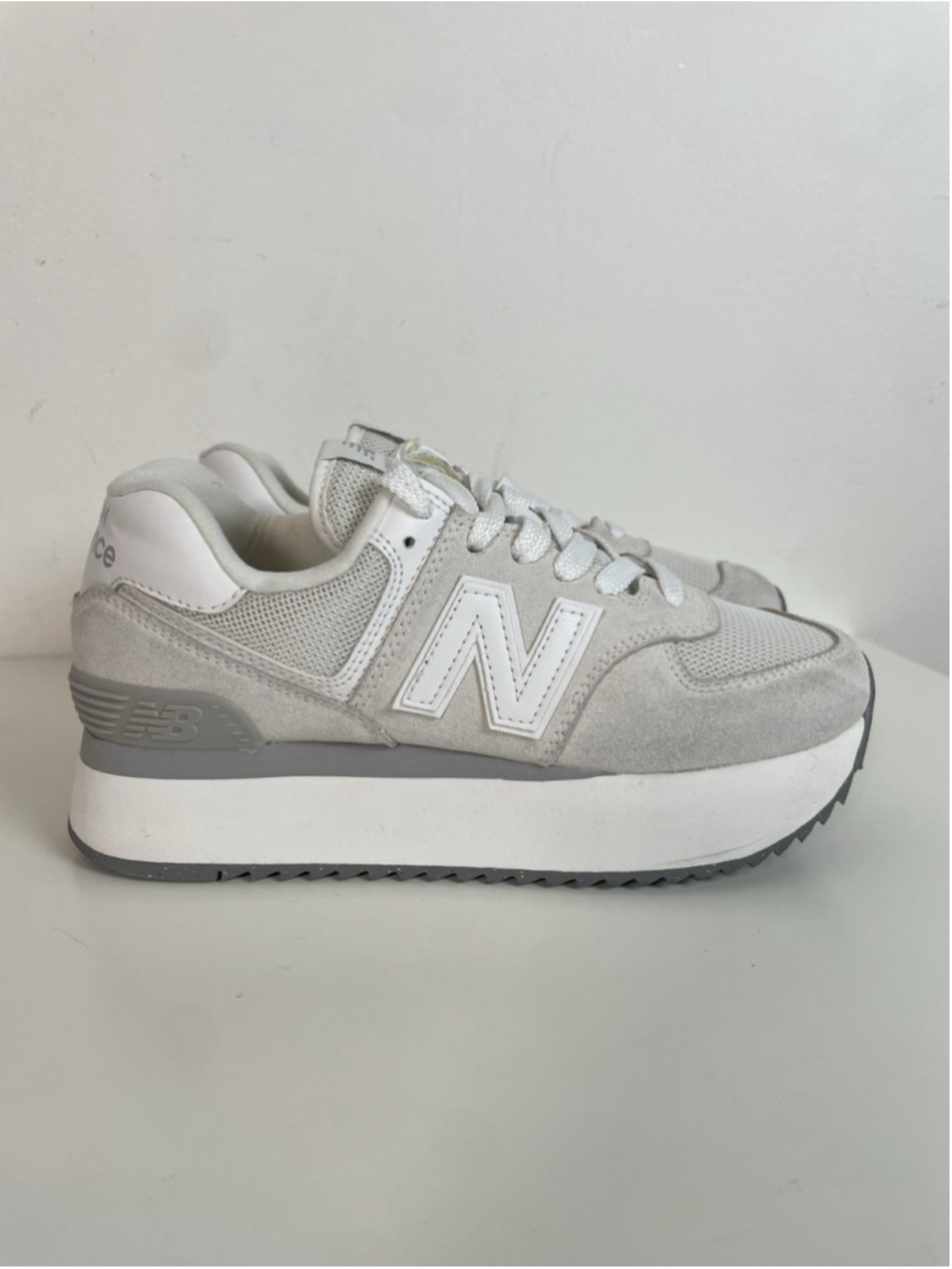 New Balance 574+ Platform Womens Size 7.5B Gray Athletic Running Shoes Sneakers
